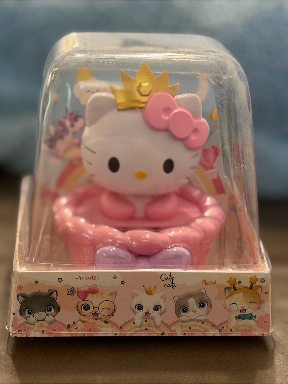 Hello Kitty solar bubble head